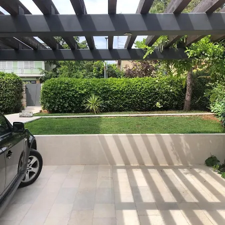 Apartment Lycia *
